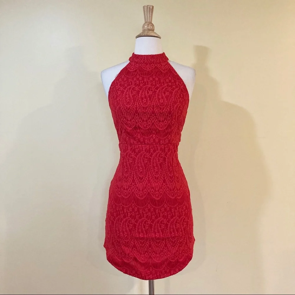 Crimson Backless Paisley Floral Lace Halter Dress - Picture 6 of 8